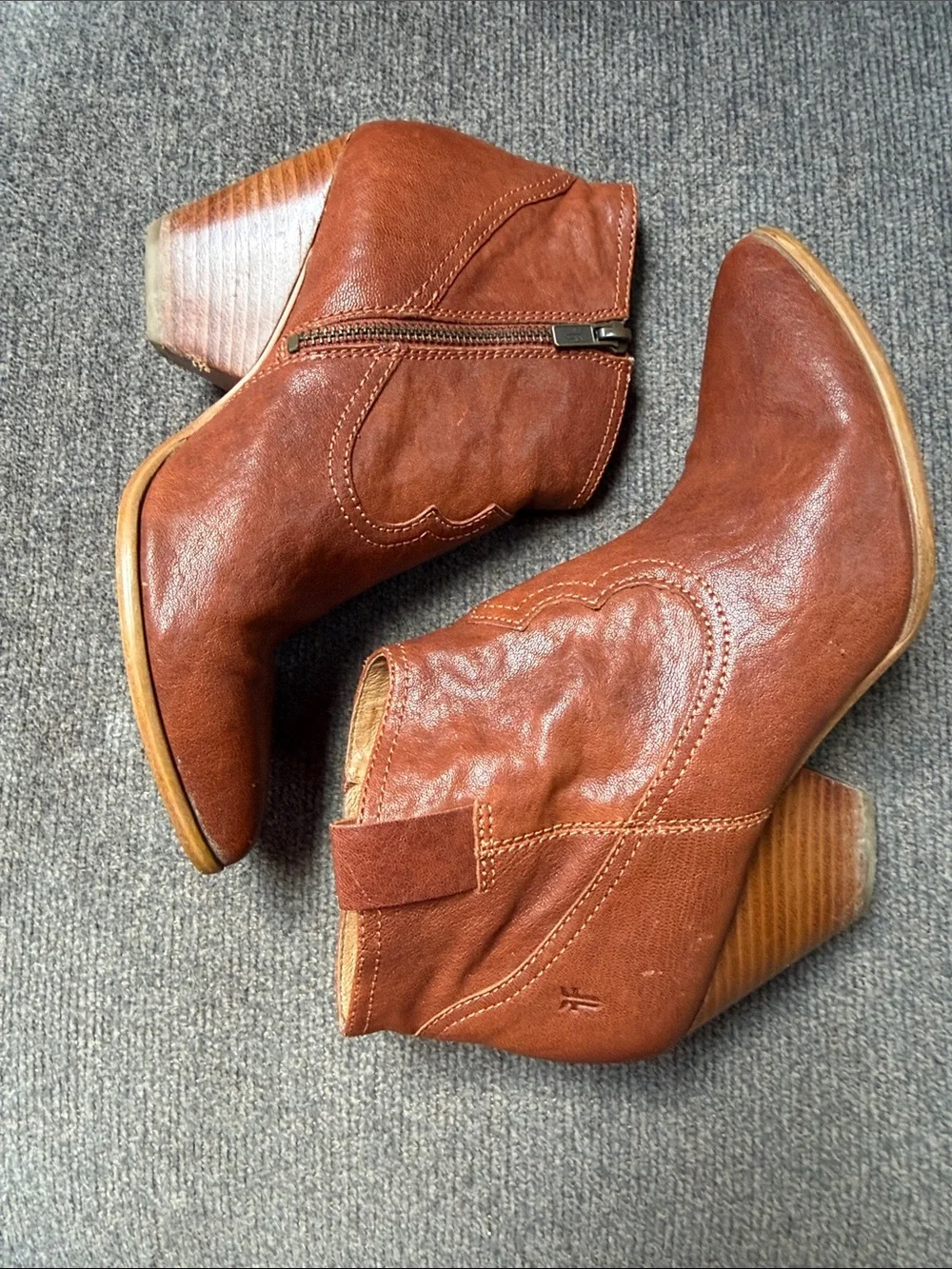 Frye Women's Reina Cognac Leather Western Ankle Bootie Size 8.5 - Picture 5 of 7